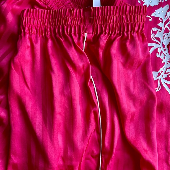 L VS VICTORIA'S SECRET Satin & Rhinestone /Crystal Button Red 2 pc PJ Set - Picture 10 of 11